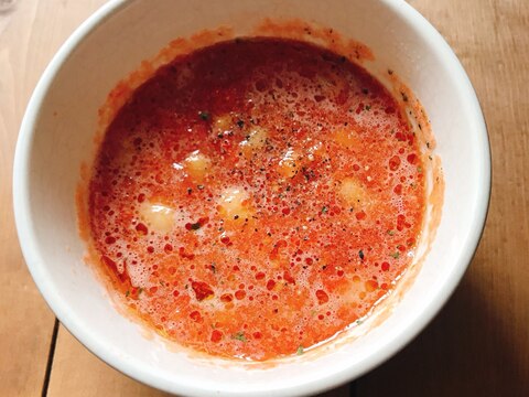 たっぷり大豆のトマト冷製スープ